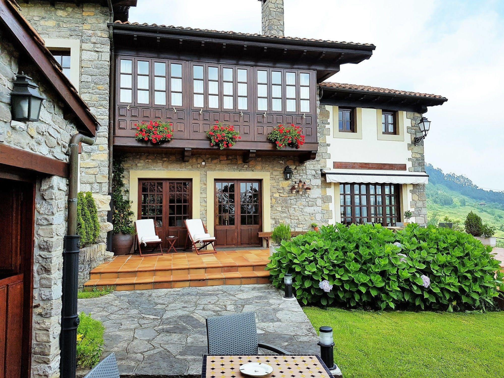 Casa Rural Llugaron I Miravalles Buitenkant foto